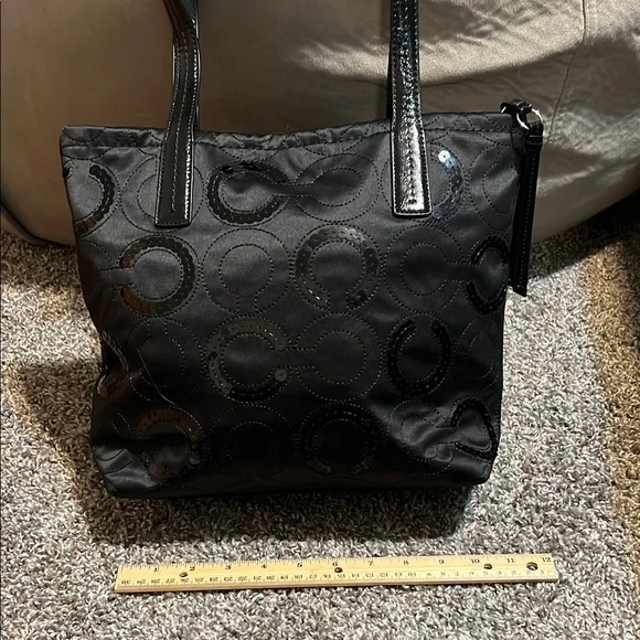Coach Black Structured Tote Bag with Metallic Accents - Picture 5 of 12
